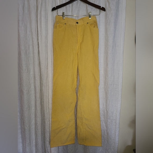 Levi's Denim - Vintage 70's Levi's  Yellow, Corduroy, Bell Bottom, Pants sz11 fit like 2/4